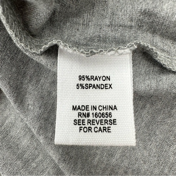 BRIT.NY Gray Star Embellished Tee Size Small NWT - Picture 8 of 10